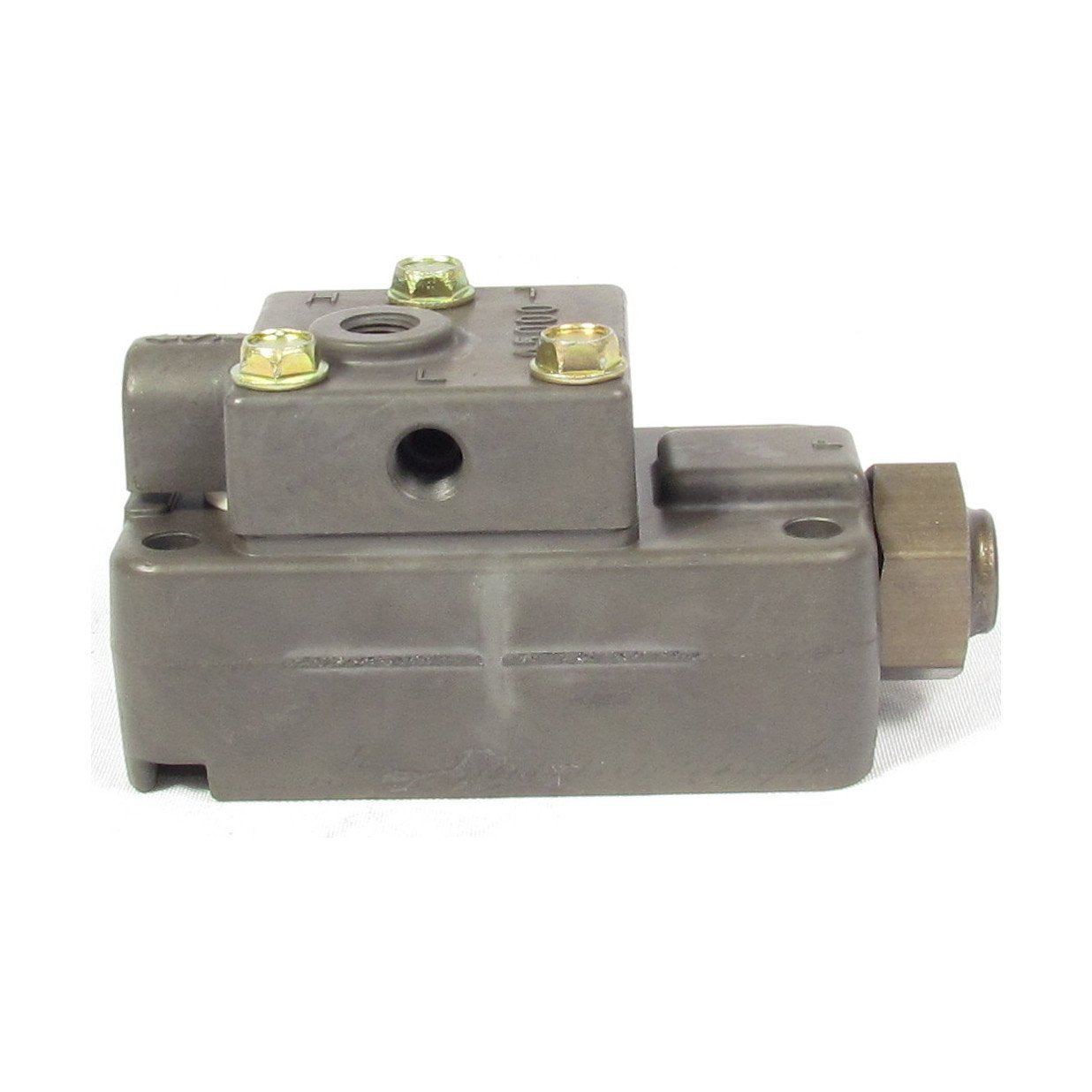 Fortpro Slave Valve for Mack & Fuller Transmissions - Replaces A-5000